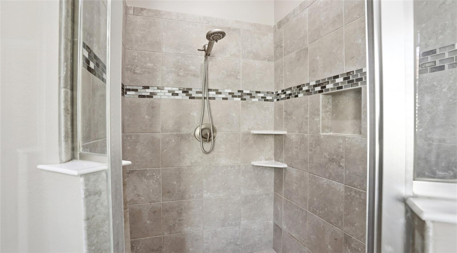 DAVENPORT, Florida 33837, 4 Bedrooms Bedrooms, ,3 BathroomsBathrooms,Residential,For Sale,NINA,0,MFRS5138605