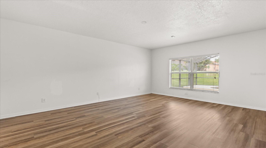 DAVENPORT, Florida 33897, 5 Bedrooms Bedrooms, ,3 BathroomsBathrooms,Residential,For Sale,HYPOLITA,0,MFRG5099749