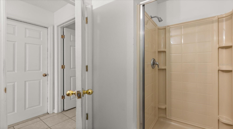 DAVENPORT, Florida 33897, 5 Bedrooms Bedrooms, ,3 BathroomsBathrooms,Residential,For Sale,HYPOLITA,0,MFRG5099749