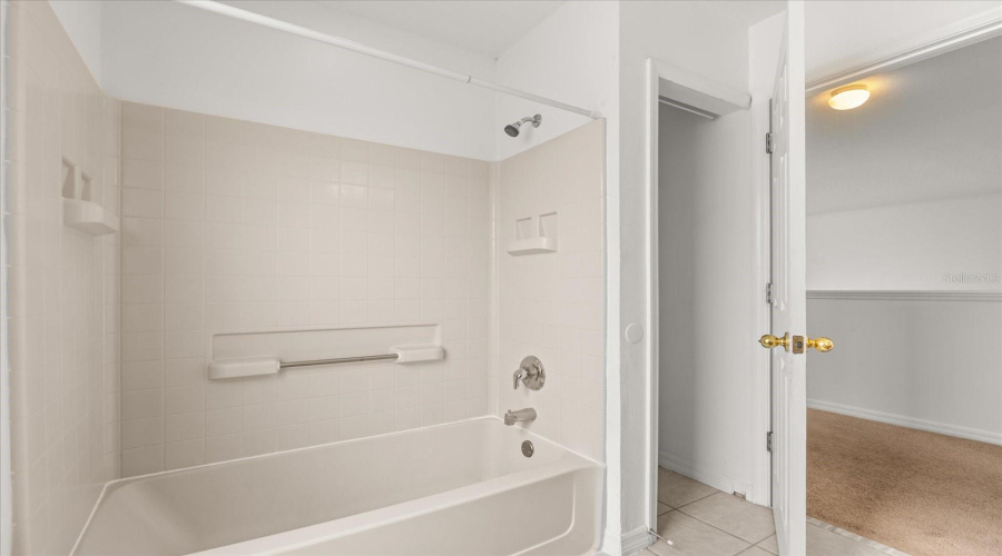 DAVENPORT, Florida 33897, 5 Bedrooms Bedrooms, ,3 BathroomsBathrooms,Residential,For Sale,HYPOLITA,0,MFRG5099749