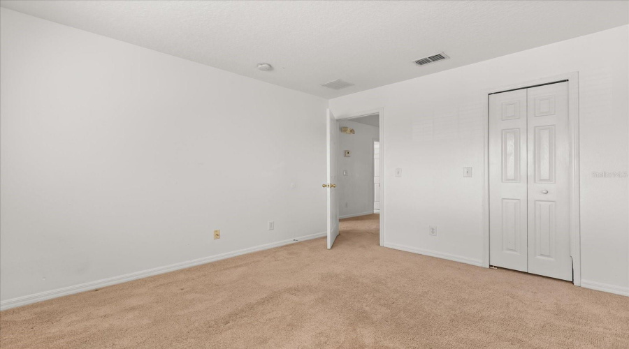 DAVENPORT, Florida 33897, 5 Bedrooms Bedrooms, ,3 BathroomsBathrooms,Residential,For Sale,HYPOLITA,0,MFRG5099749