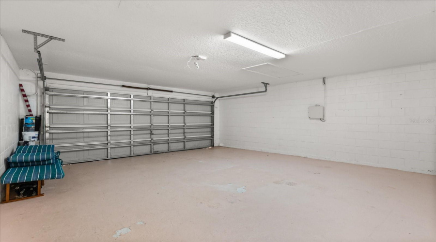 DAVENPORT, Florida 33897, 5 Bedrooms Bedrooms, ,3 BathroomsBathrooms,Residential,For Sale,HYPOLITA,0,MFRG5099749