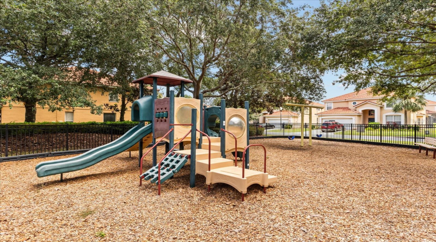 DAVENPORT, Florida 33897, 5 Bedrooms Bedrooms, ,3 BathroomsBathrooms,Residential,For Sale,HYPOLITA,0,MFRG5099749