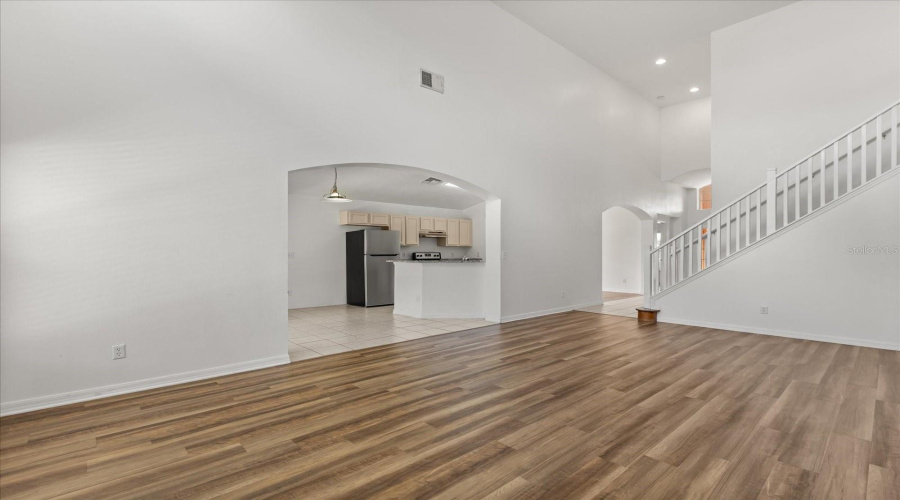 DAVENPORT, Florida 33897, 5 Bedrooms Bedrooms, ,3 BathroomsBathrooms,Residential,For Sale,HYPOLITA,0,MFRG5099749