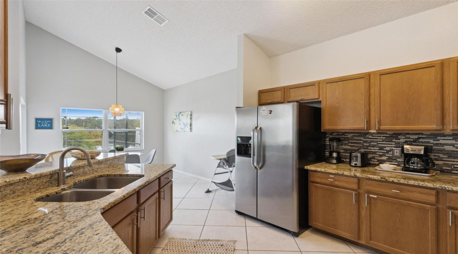 KISSIMMEE, Florida 34747, 6 Bedrooms Bedrooms, ,4 BathroomsBathrooms,Residential,For Sale,BLOOMING ALAMANDA,0,MFRS5136858