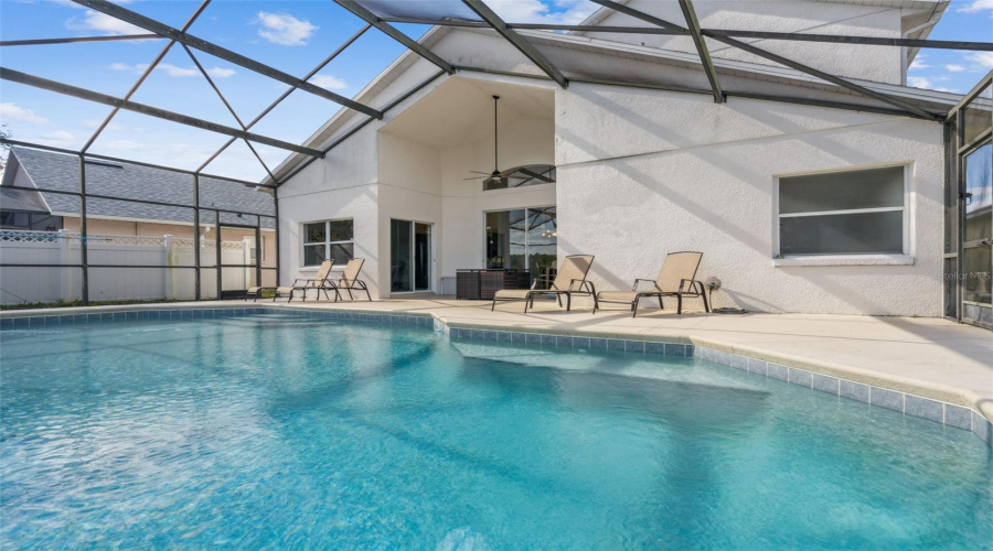 KISSIMMEE, Florida 34747, 6 Bedrooms Bedrooms, ,4 BathroomsBathrooms,Residential,For Sale,BLOOMING ALAMANDA,0,MFRS5136858