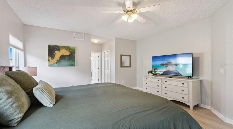 KISSIMMEE, Florida 34747, 6 Bedrooms Bedrooms, ,4 BathroomsBathrooms,Residential,For Sale,BLOOMING ALAMANDA,0,MFRS5136858