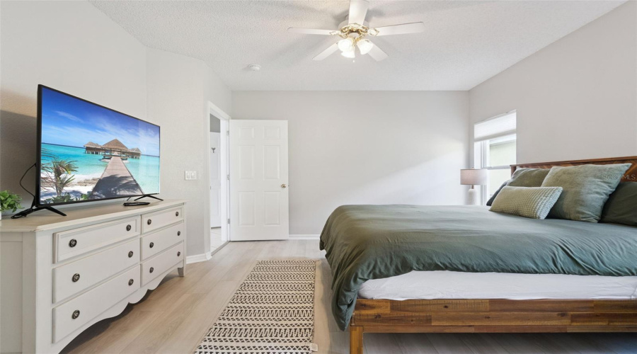 KISSIMMEE, Florida 34747, 6 Bedrooms Bedrooms, ,4 BathroomsBathrooms,Residential,For Sale,BLOOMING ALAMANDA,0,MFRS5136858