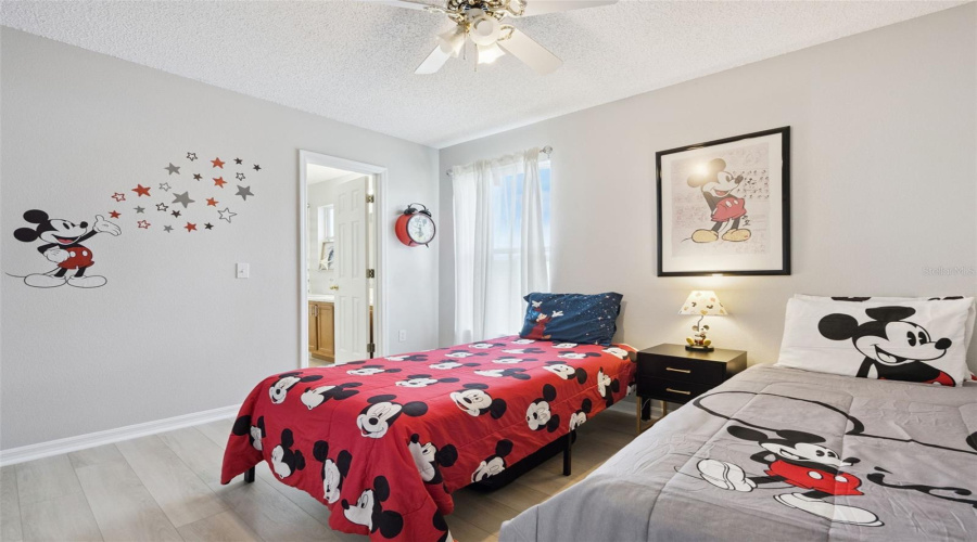 KISSIMMEE, Florida 34747, 6 Bedrooms Bedrooms, ,4 BathroomsBathrooms,Residential,For Sale,BLOOMING ALAMANDA,0,MFRS5136858