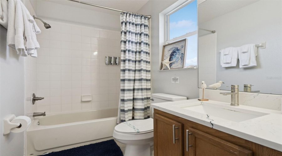 KISSIMMEE, Florida 34747, 6 Bedrooms Bedrooms, ,4 BathroomsBathrooms,Residential,For Sale,BLOOMING ALAMANDA,0,MFRS5136858