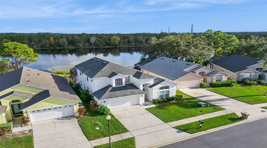 KISSIMMEE, Florida 34747, 6 Bedrooms Bedrooms, ,4 BathroomsBathrooms,Residential,For Sale,BLOOMING ALAMANDA,0,MFRS5136858