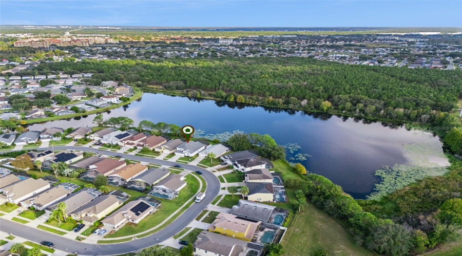 KISSIMMEE, Florida 34747, 6 Bedrooms Bedrooms, ,4 BathroomsBathrooms,Residential,For Sale,BLOOMING ALAMANDA,0,MFRS5136858