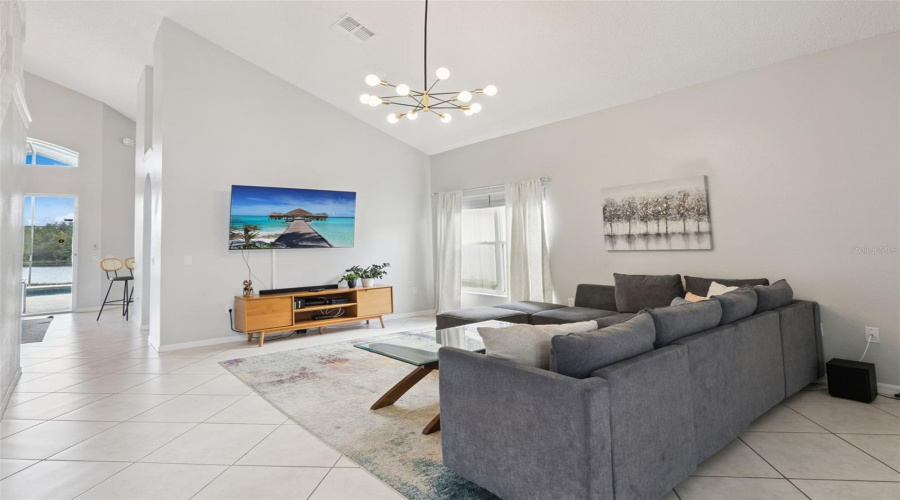 KISSIMMEE, Florida 34747, 6 Bedrooms Bedrooms, ,4 BathroomsBathrooms,Residential,For Sale,BLOOMING ALAMANDA,0,MFRS5136858