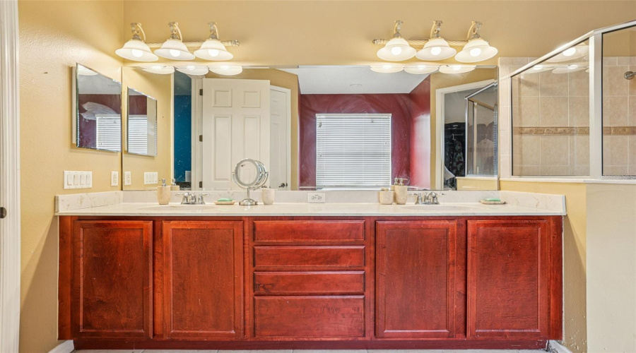 Double Vanity
