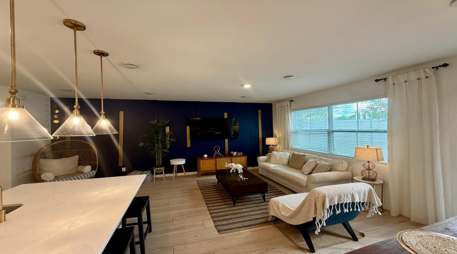 DAVENPORT, Florida 33896, 3 Bedrooms Bedrooms, ,2 BathroomsBathrooms,Residential,For Sale,LONGBOAT DR,0,MFRS5138529