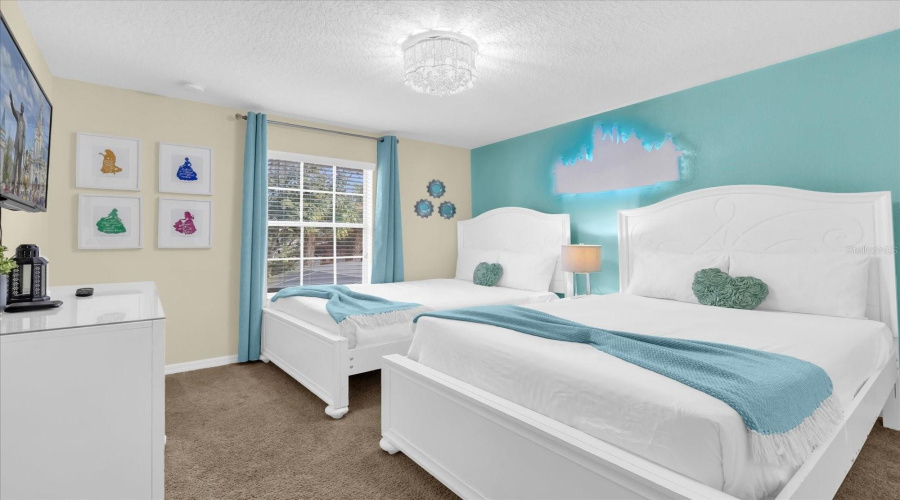 KISSIMMEE, Florida 34747, 4 Bedrooms Bedrooms, ,3 BathroomsBathrooms,Residential,For Sale,BANANA PALM,0,MFRS5138629