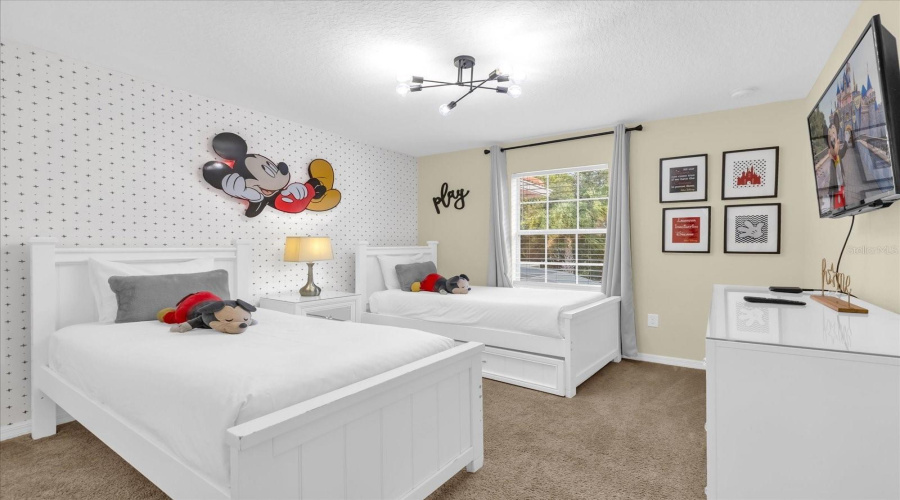 KISSIMMEE, Florida 34747, 4 Bedrooms Bedrooms, ,3 BathroomsBathrooms,Residential,For Sale,BANANA PALM,0,MFRS5138629