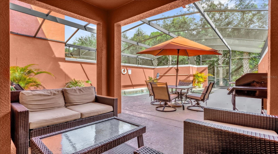 KISSIMMEE, Florida 34747, 4 Bedrooms Bedrooms, ,3 BathroomsBathrooms,Residential,For Sale,BANANA PALM,0,MFRS5138629