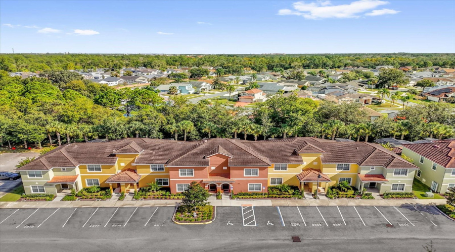 KISSIMMEE, Florida 34747, 4 Bedrooms Bedrooms, ,3 BathroomsBathrooms,Residential,For Sale,BANANA PALM,0,MFRS5138629