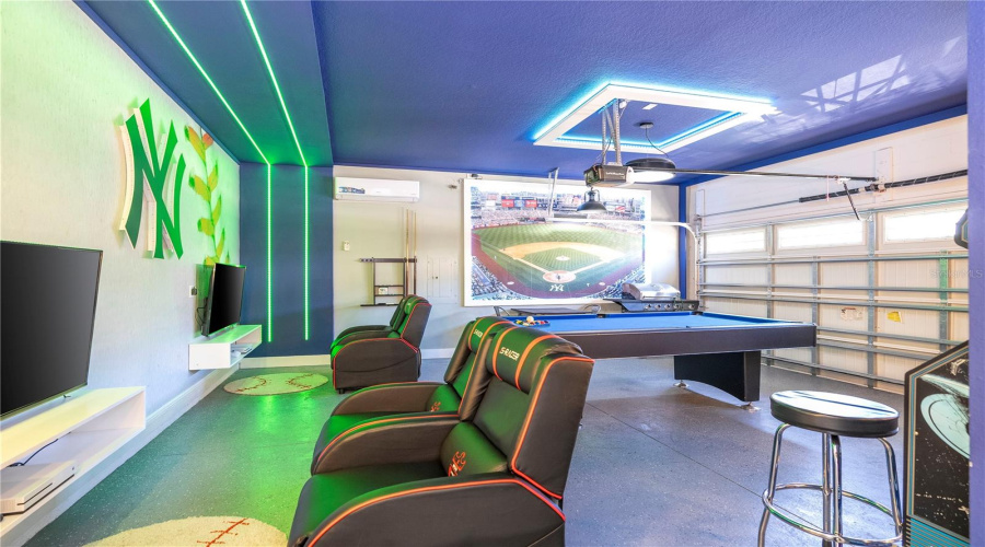 KISSIMMEE, Florida 34747, 6 Bedrooms Bedrooms, ,6 BathroomsBathrooms,Residential,For Sale,SOUTHFIELD,0,MFRO6359557