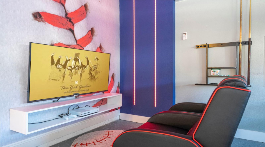 KISSIMMEE, Florida 34747, 6 Bedrooms Bedrooms, ,6 BathroomsBathrooms,Residential,For Sale,SOUTHFIELD,0,MFRO6359557