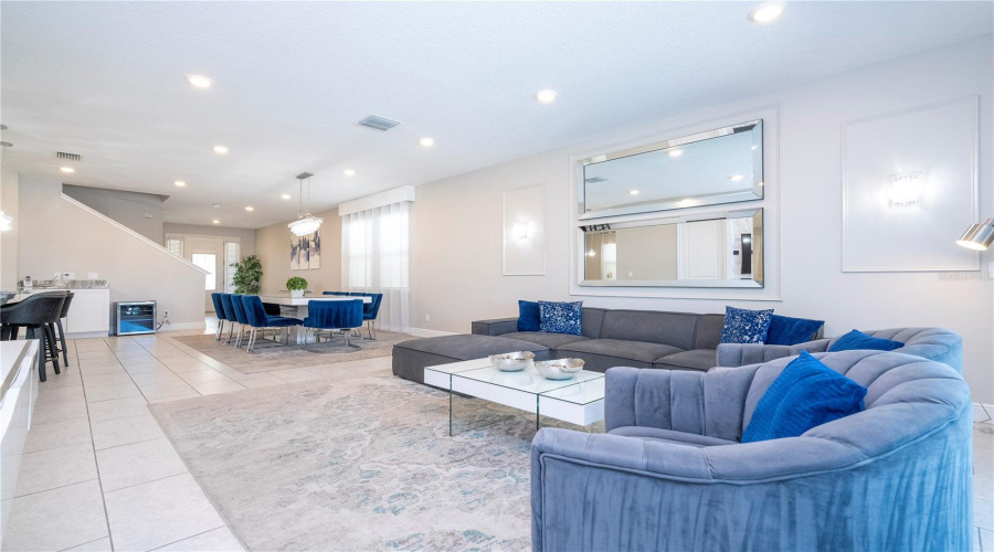 KISSIMMEE, Florida 34747, 6 Bedrooms Bedrooms, ,6 BathroomsBathrooms,Residential,For Sale,SOUTHFIELD,0,MFRO6359557