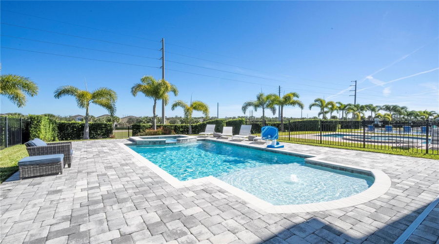 KISSIMMEE, Florida 34747, 6 Bedrooms Bedrooms, ,6 BathroomsBathrooms,Residential,For Sale,SOUTHFIELD,0,MFRO6359557