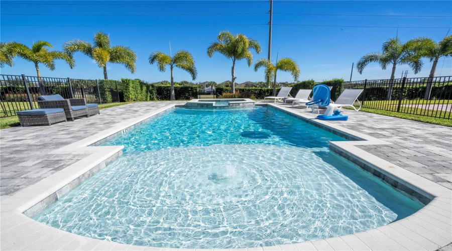 KISSIMMEE, Florida 34747, 6 Bedrooms Bedrooms, ,6 BathroomsBathrooms,Residential,For Sale,SOUTHFIELD,0,MFRO6359557