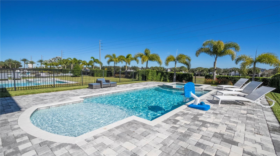 KISSIMMEE, Florida 34747, 6 Bedrooms Bedrooms, ,6 BathroomsBathrooms,Residential,For Sale,SOUTHFIELD,0,MFRO6359557