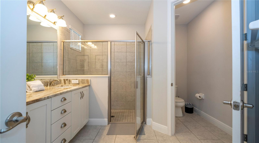 KISSIMMEE, Florida 34747, 6 Bedrooms Bedrooms, ,6 BathroomsBathrooms,Residential,For Sale,SOUTHFIELD,0,MFRO6359557