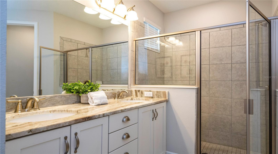 KISSIMMEE, Florida 34747, 6 Bedrooms Bedrooms, ,6 BathroomsBathrooms,Residential,For Sale,SOUTHFIELD,0,MFRO6359557