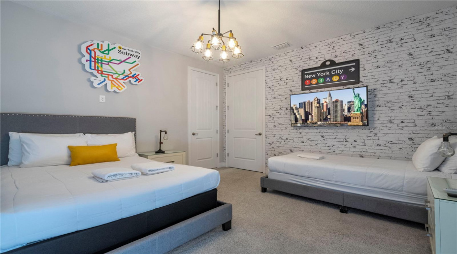 KISSIMMEE, Florida 34747, 6 Bedrooms Bedrooms, ,6 BathroomsBathrooms,Residential,For Sale,SOUTHFIELD,0,MFRO6359557