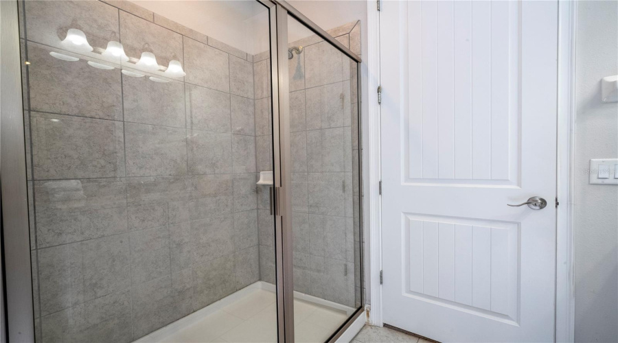 KISSIMMEE, Florida 34747, 6 Bedrooms Bedrooms, ,6 BathroomsBathrooms,Residential,For Sale,SOUTHFIELD,0,MFRO6359557