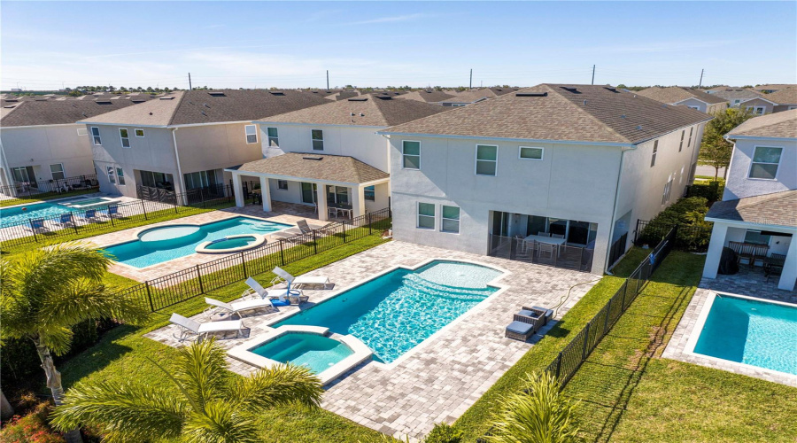KISSIMMEE, Florida 34747, 6 Bedrooms Bedrooms, ,6 BathroomsBathrooms,Residential,For Sale,SOUTHFIELD,0,MFRO6359557