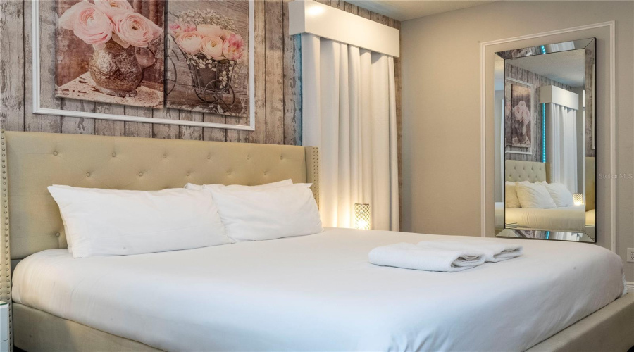 KISSIMMEE, Florida 34747, 6 Bedrooms Bedrooms, ,6 BathroomsBathrooms,Residential,For Sale,SOUTHFIELD,0,MFRO6359557