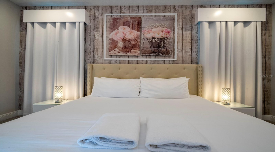 KISSIMMEE, Florida 34747, 6 Bedrooms Bedrooms, ,6 BathroomsBathrooms,Residential,For Sale,SOUTHFIELD,0,MFRO6359557