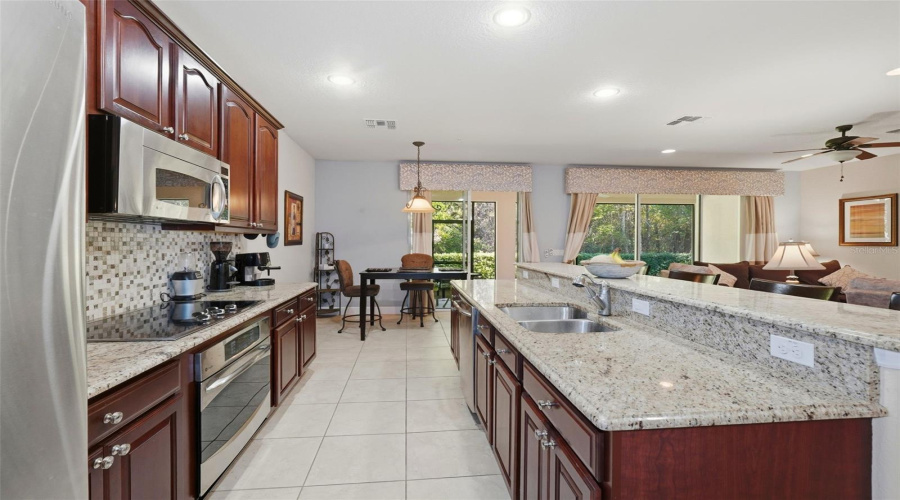 DAVENPORT, Florida 33896, 3 Bedrooms Bedrooms, ,2 BathroomsBathrooms,Residential,For Sale,LISBON,0,MFRO6360870