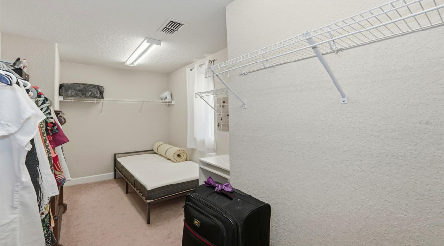 DAVENPORT, Florida 33896, 3 Bedrooms Bedrooms, ,2 BathroomsBathrooms,Residential,For Sale,LISBON,0,MFRO6360870