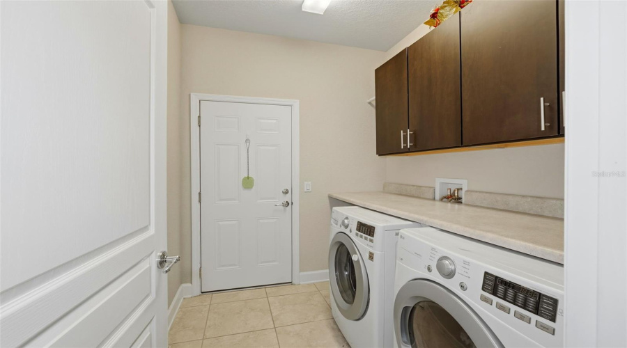 DAVENPORT, Florida 33896, 3 Bedrooms Bedrooms, ,2 BathroomsBathrooms,Residential,For Sale,LISBON,0,MFRO6360870