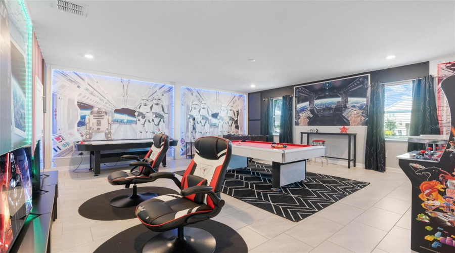 DAVENPORT, Florida 33896, 7 Bedrooms Bedrooms, ,5 BathroomsBathrooms,Residential,For Sale,SOMMERSET HILLS,0,MFRS5138624