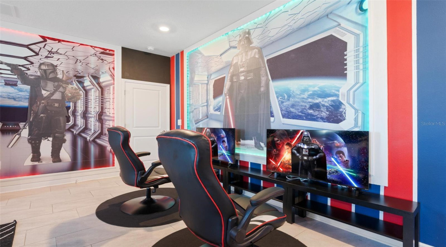 DAVENPORT, Florida 33896, 7 Bedrooms Bedrooms, ,5 BathroomsBathrooms,Residential,For Sale,SOMMERSET HILLS,0,MFRS5138624