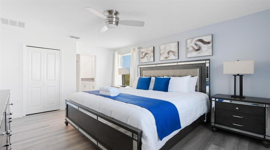 DAVENPORT, Florida 33896, 7 Bedrooms Bedrooms, ,5 BathroomsBathrooms,Residential,For Sale,SOMMERSET HILLS,0,MFRS5138624