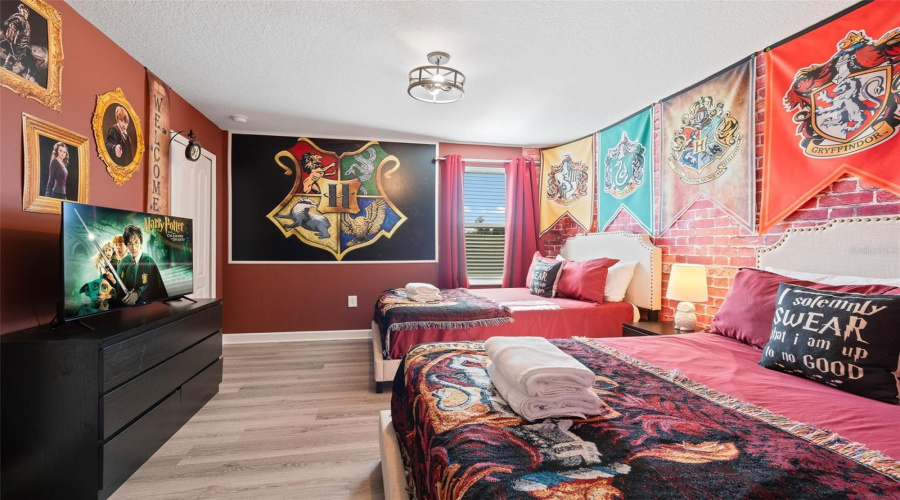 DAVENPORT, Florida 33896, 7 Bedrooms Bedrooms, ,5 BathroomsBathrooms,Residential,For Sale,SOMMERSET HILLS,0,MFRS5138624