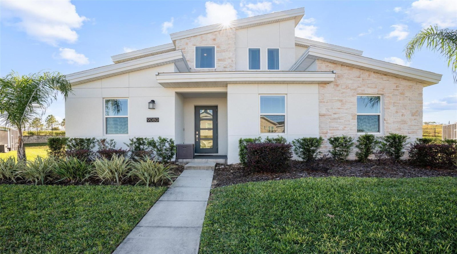 DAVENPORT, Florida 33896, 7 Bedrooms Bedrooms, ,5 BathroomsBathrooms,Residential,For Sale,SOMMERSET HILLS,0,MFRS5138624