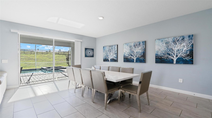 DAVENPORT, Florida 33896, 7 Bedrooms Bedrooms, ,5 BathroomsBathrooms,Residential,For Sale,SOMMERSET HILLS,0,MFRS5138624