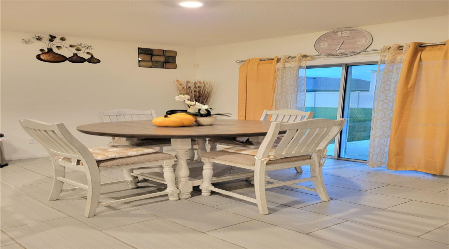 DAVENPORT, Florida 33897, 5 Bedrooms Bedrooms, ,3 BathroomsBathrooms,Residential,For Sale,FOX SQUIRREL,0,MFRP4934869