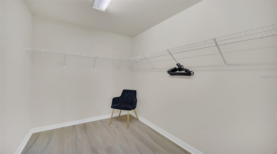 KISSIMMEE, Florida 34747, 5 Bedrooms Bedrooms, ,4 BathroomsBathrooms,Residential,For Sale,DUBAI,0,MFRO6361157