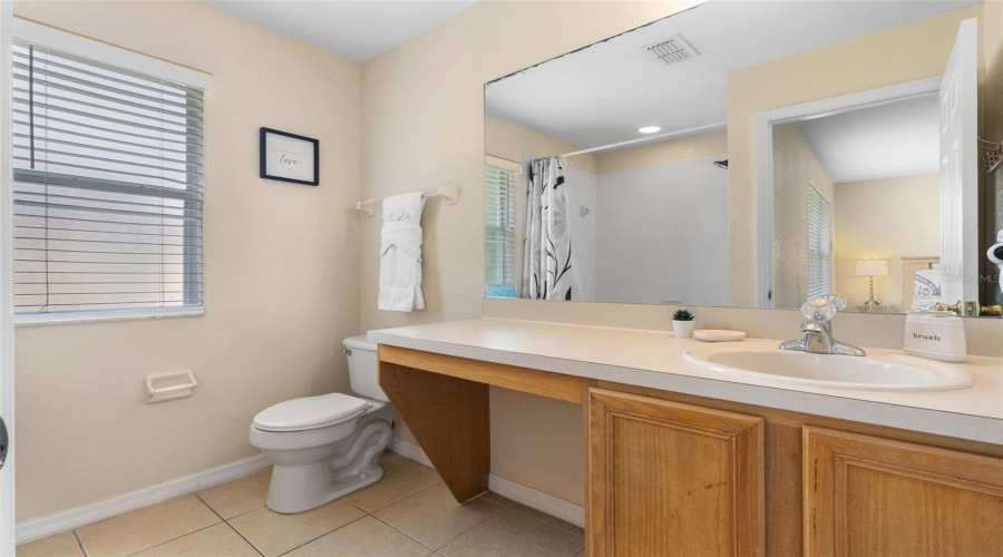 Master Bathroom Upstairs