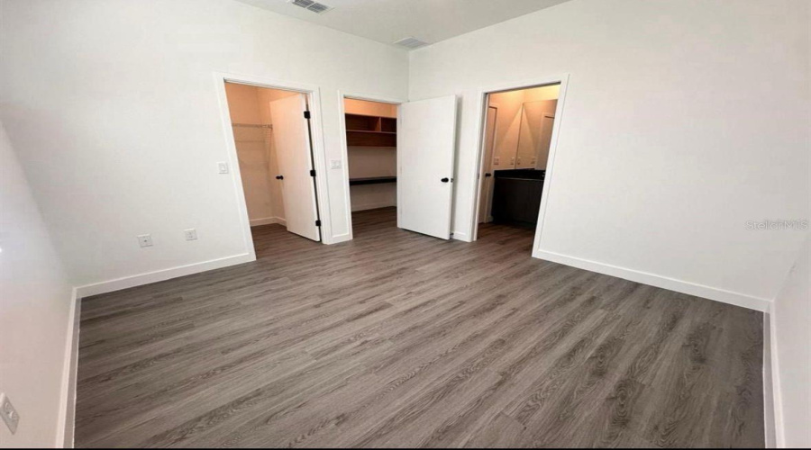 KISSIMMEE, Florida 34747, 3 Bedrooms Bedrooms, ,3 BathroomsBathrooms,Residential,For Sale,SUSTAINABLE,0,MFRO6360443