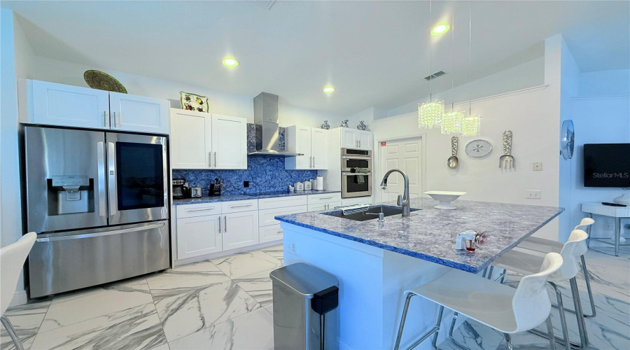 KISSIMMEE, Florida 34747, 4 Bedrooms Bedrooms, ,3 BathroomsBathrooms,Residential,For Sale,SUN PALM,0,MFRO6361053